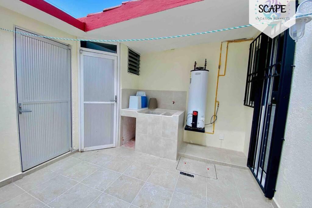 Villa Amplia Y Calida Casa Cerca De Plaza Las Americas Cancún Exterior foto